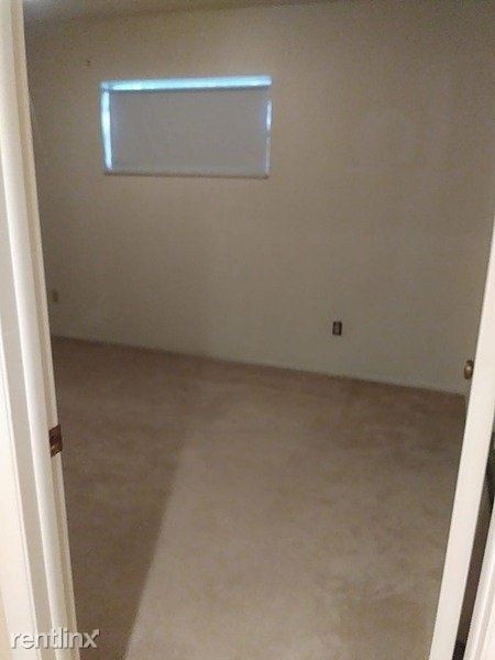 Building Photo - 4 br, 2 bath House - 4569 Lemans Drive