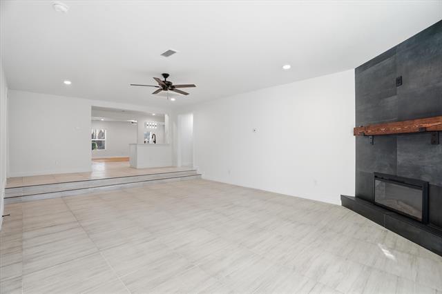 Foto del edificio - 2228 Goldenrod Ave