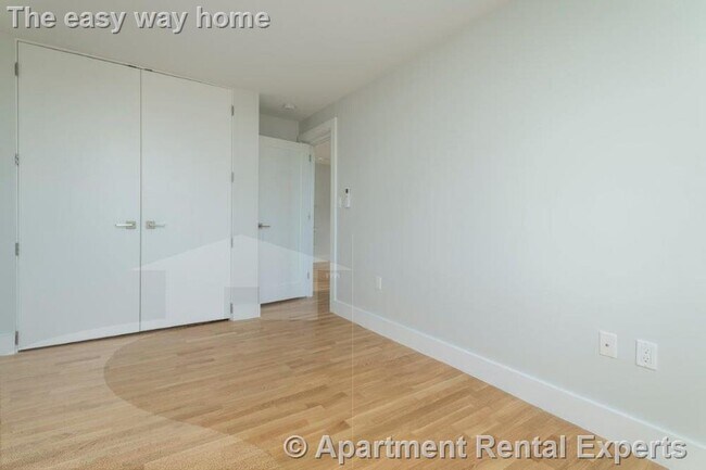 Building Photo - 334 Harvard St