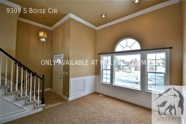 Building Photo - Stunning Sandy Home! No Security Deposit O...