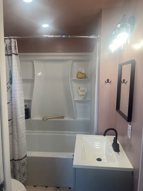 Foto del edificio - 1351 W 70th St
