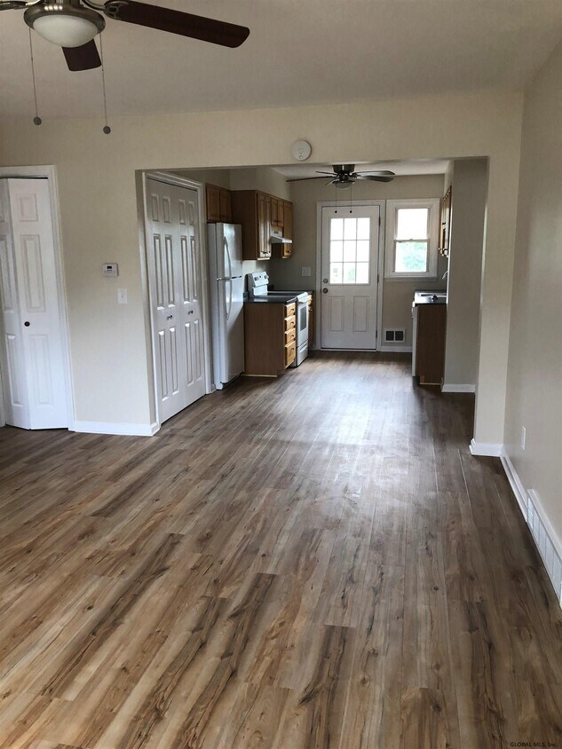 Foto principal - 1 Derry Ln
