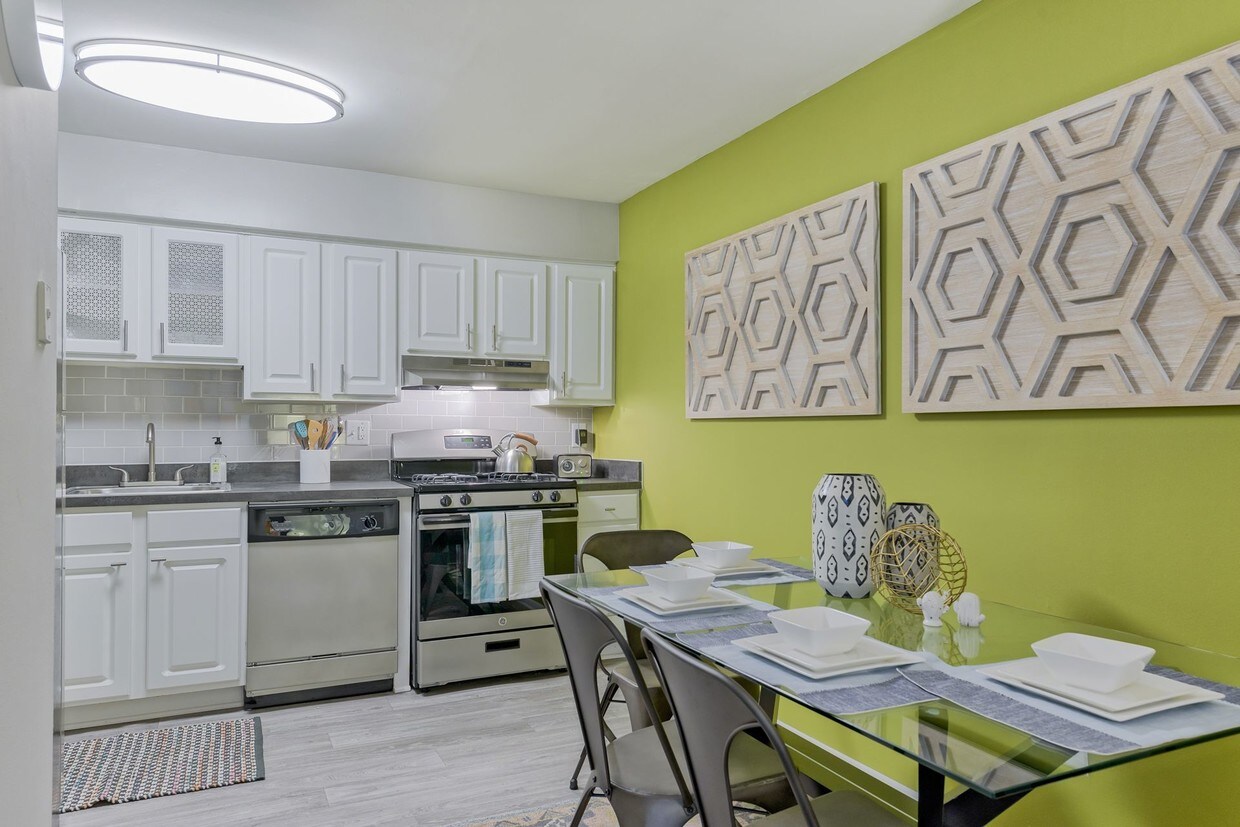 The Seasons Rentals Laurel, MD