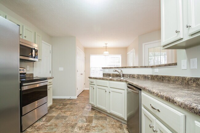 Foto del edificio - 1244 Crescent Ridge Drive
