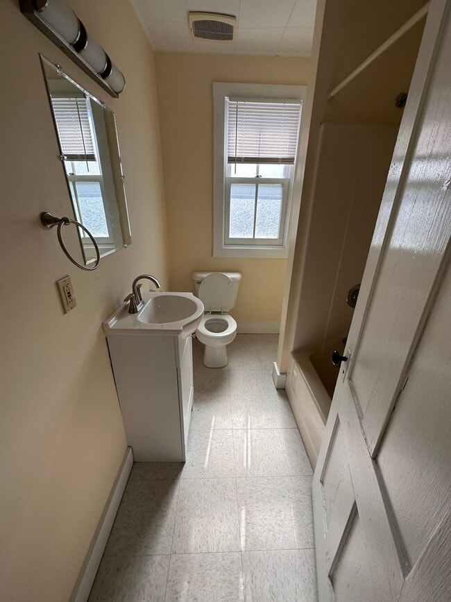 Foto del edificio - 12-14-14 St Louis St