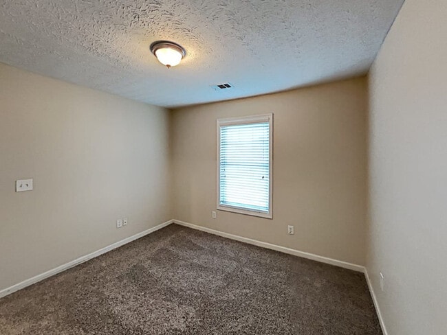 Photo - 1217 Everwood Dr SW House