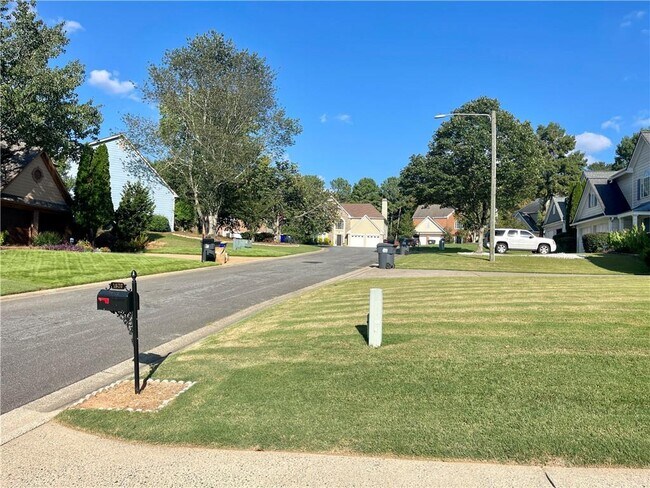 Building Photo - 1820 Chasewood Park Dr