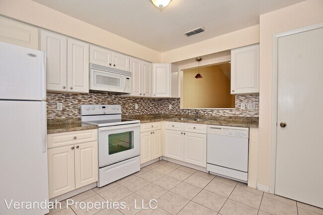 Building Photo - 2 br, 2 bath House - 7628 University Garde...