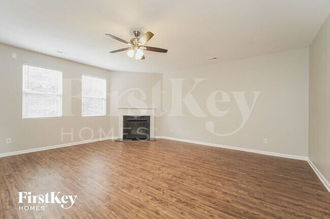 Building Photo - 7302 Lamplighter Close Dr