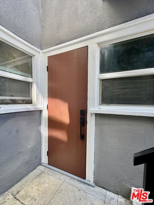 Foto principal - 5520 Franklin Ave