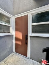 Building Photo - 5520 Franklin Ave