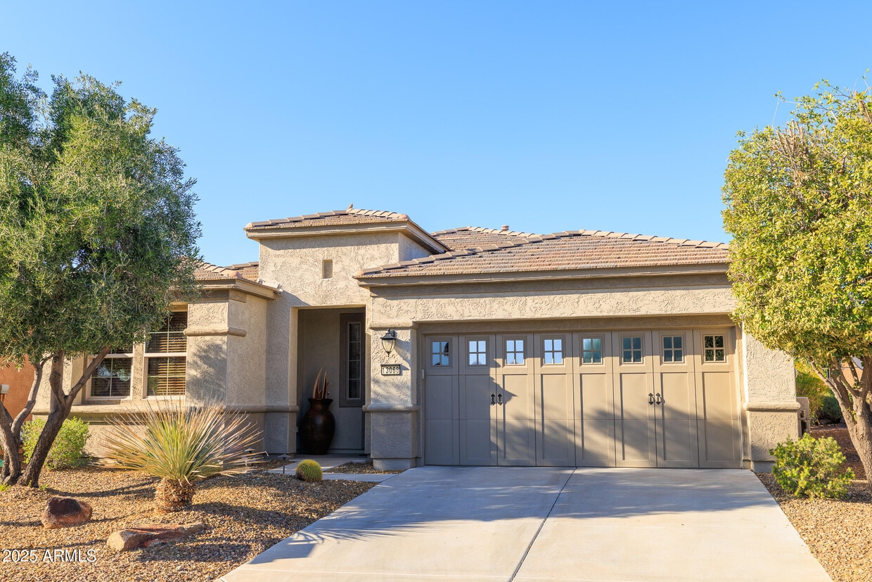 Foto principal - 13068 W Mine Trail
