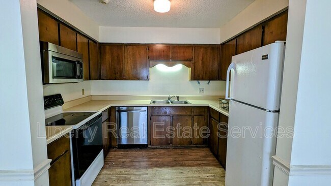 Foto del edificio - 615 Hampton St