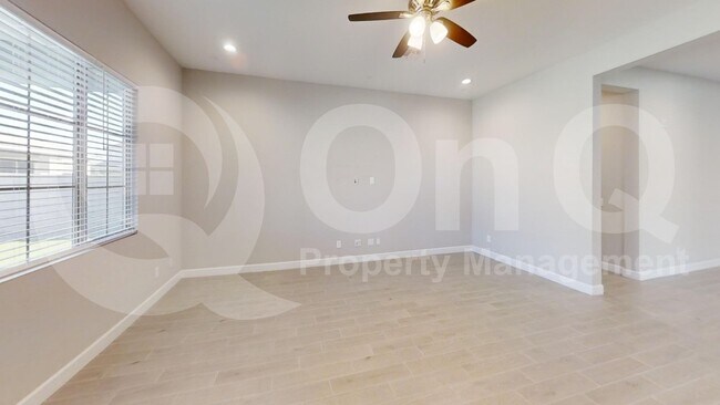 Building Photo - 10810 W Marshall Ave