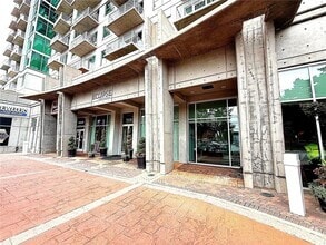 Building Photo - 250 Pharr Rd NE