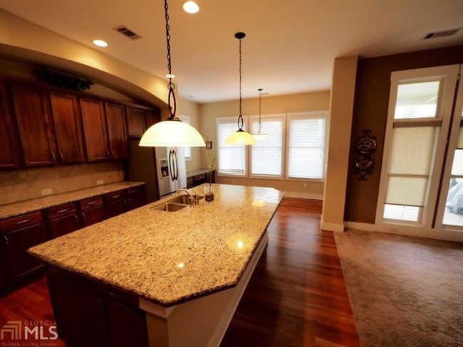 Building Photo - 3240 Ancoats St