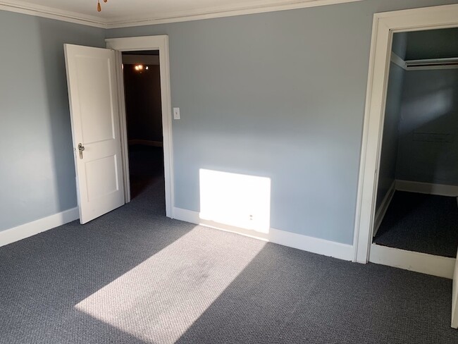 Foto del edificio - 3 bedroom, near park, close to Ontario