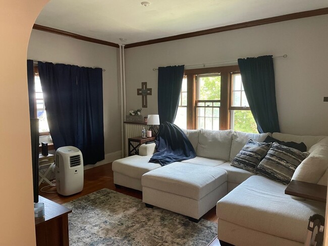 Building Photo - 2745-2747 S Herman Street - Duplex