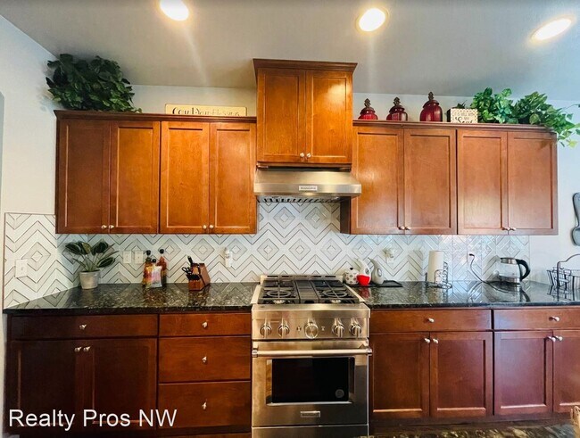 Foto del edificio - 4 br, 3 bath House - 3931 222nd PL SE