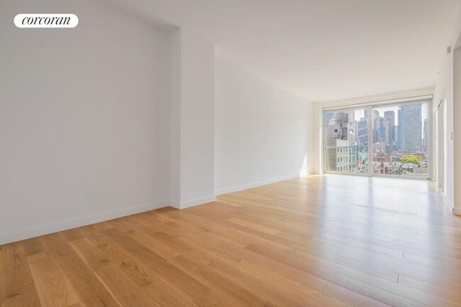 Foto del edificio - 547 W 47th St