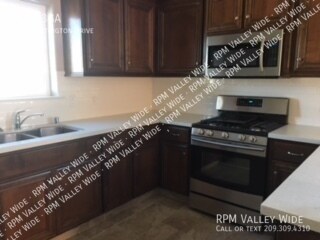 Building Photo - Beautiful North Merced Home COMING SOON!