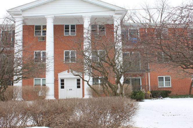 Exterior view - 809 E Miner Street