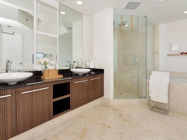 Foto del edificio - 2711 S Ocean Dr