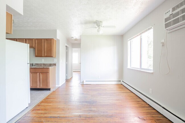 Building Photo - 4625 Vendome Pl