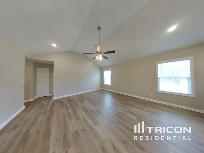 Building Photo - 100 Schroer Rd