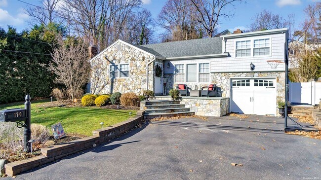 Building Photo - 170 Landing Rd