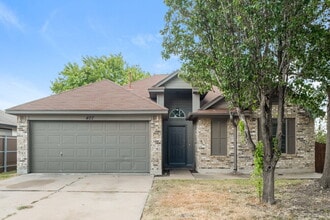 Building Photo - 407 Clarks Way