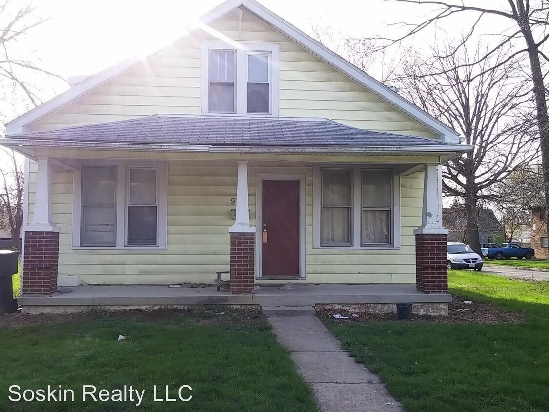 925 Rarig Ave, Columbus, OH 43219 House for Rent in Columbus, OH