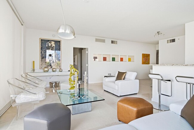 Photo - 550 Okeechobee Blvd House