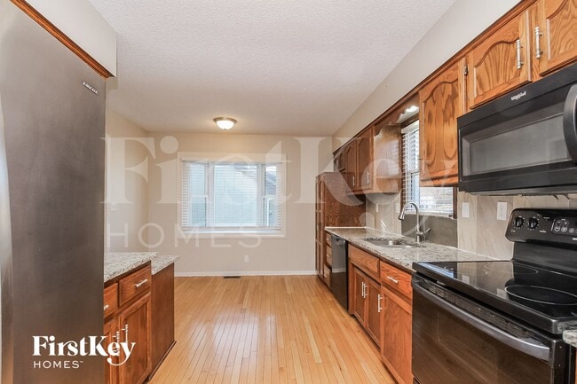 Foto del edificio - 1715 Regency Dr