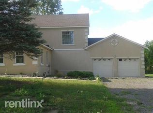 Foto principal - 7574 Stout Rd