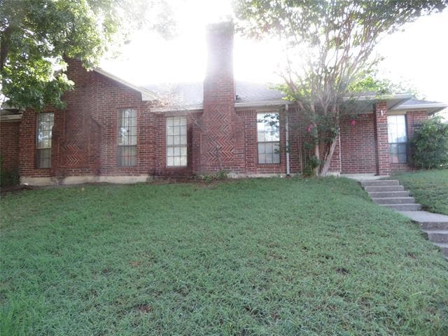 Primary Photo - 200 Idle Creek Ln