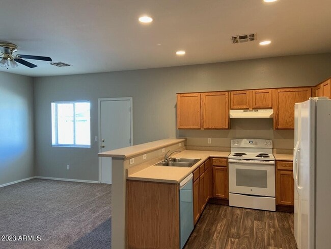 Building Photo - 6818 N 81st Dr