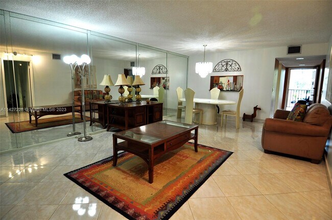 Foto del edificio - 12900 SW 7th Ct