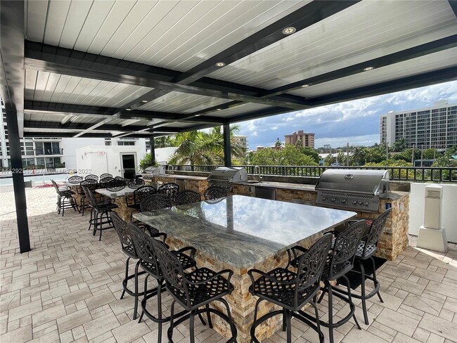 Foto del edificio - 531 N Ocean Blvd