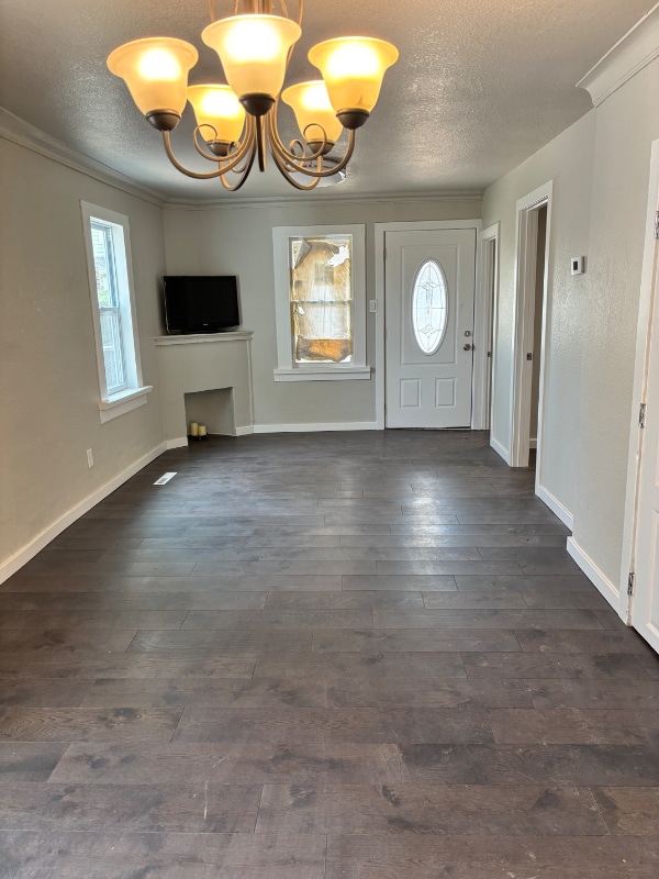 Building Photo - 2809 W Short Pl