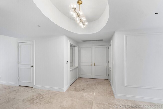 Building Photo - 3720 S Ocean Blvd