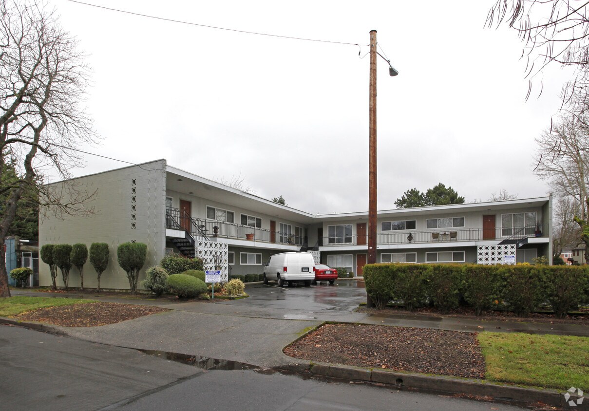 Primary Photo - 1230 SE 26TH Ave