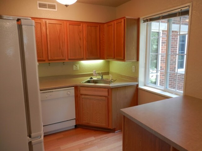 Foto del edificio - $1,450 | 2 Bedroom, 1 Bathroom Condo | No Pets | Available for August 1st, 2026 Move In!