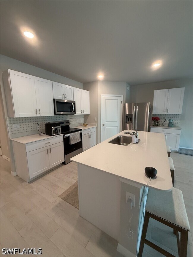 Foto del edificio - 4134 Peaceful River Ln