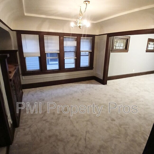 Foto del edificio - 2606 N 50th St