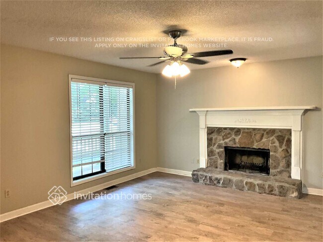 Building Photo - 6101 Crabapple Pl