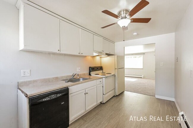 Foto del edificio - 2337 S Locust St