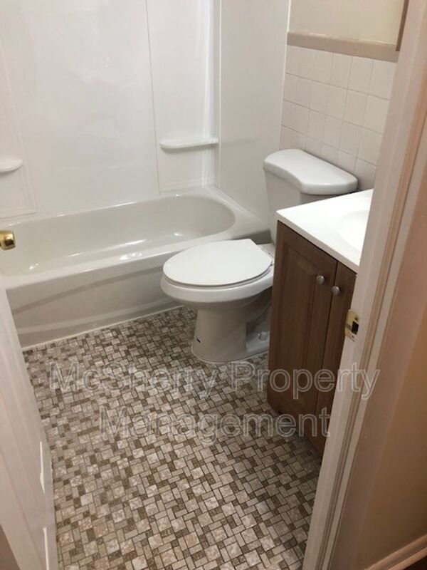 29 Logan Ave Unit 8, Glenolden, PA 19036 Condo for Rent in Glenolden