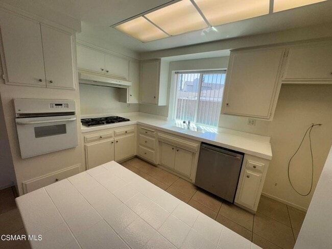 Building Photo - 1532 Downing St