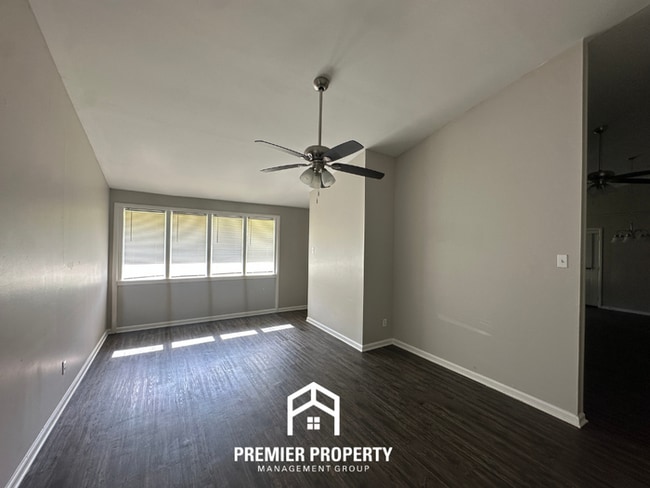 Photo - Stunning 3BR/2BA Bartlett Home | Vaulted Ceilings, Kitchen Island & Covered Patio